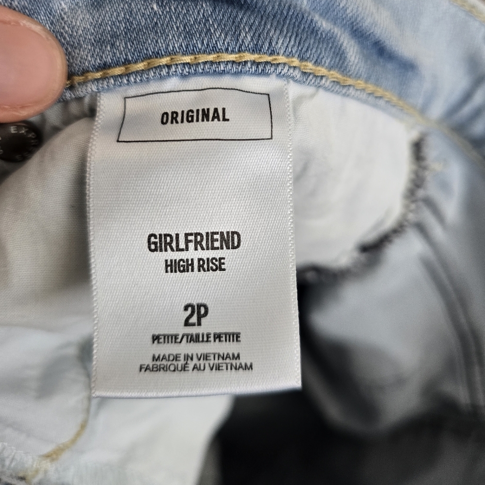 Express High Rise Girlfriend Jeans Size 2P - Picture 2 of 4
